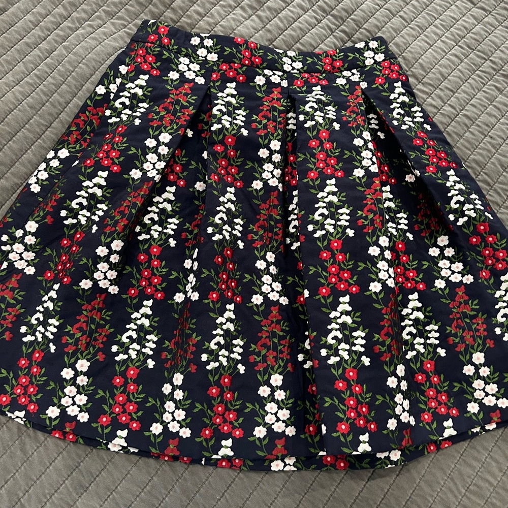 Brooks Brothers Floral A-Line Skirt - Navy with Red and White